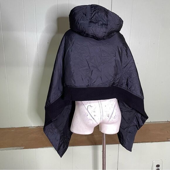 Aakasha Asymmetric Quilted Black Hooded Poncho Waterproof Windproof Shawl A07521 - Picture 4 of 8